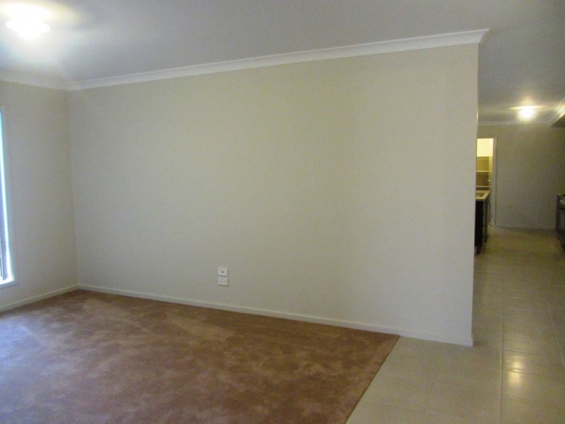 2 Sturt Place, Thurgoona NSW 2640