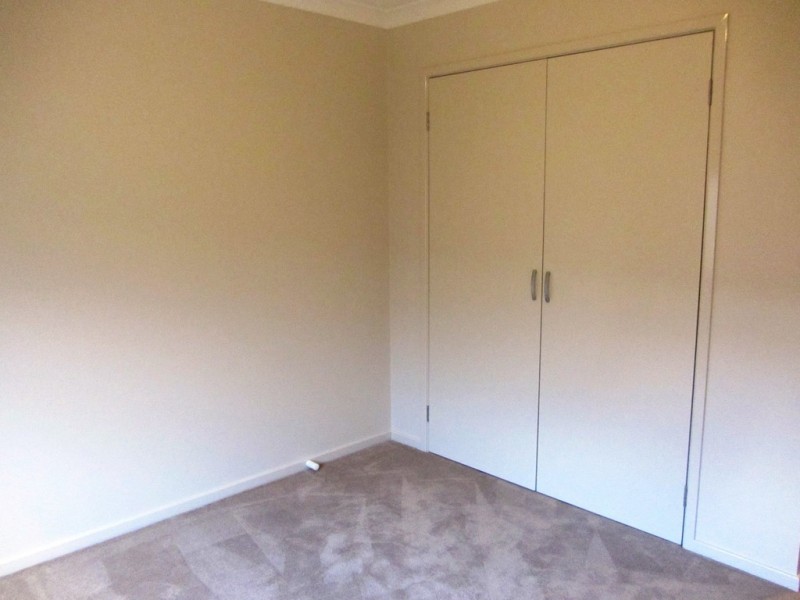 2 Sturt Place, Thurgoona NSW 2640