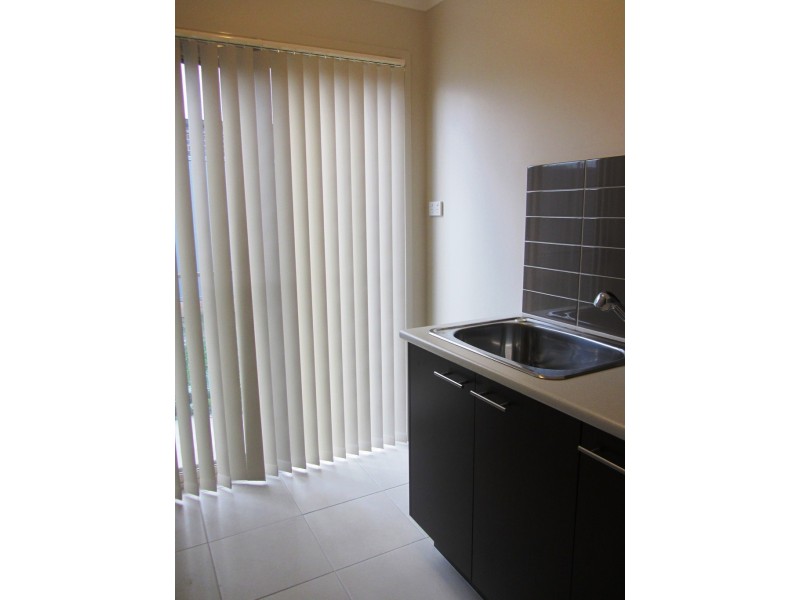 2 Sturt Place, Thurgoona NSW 2640