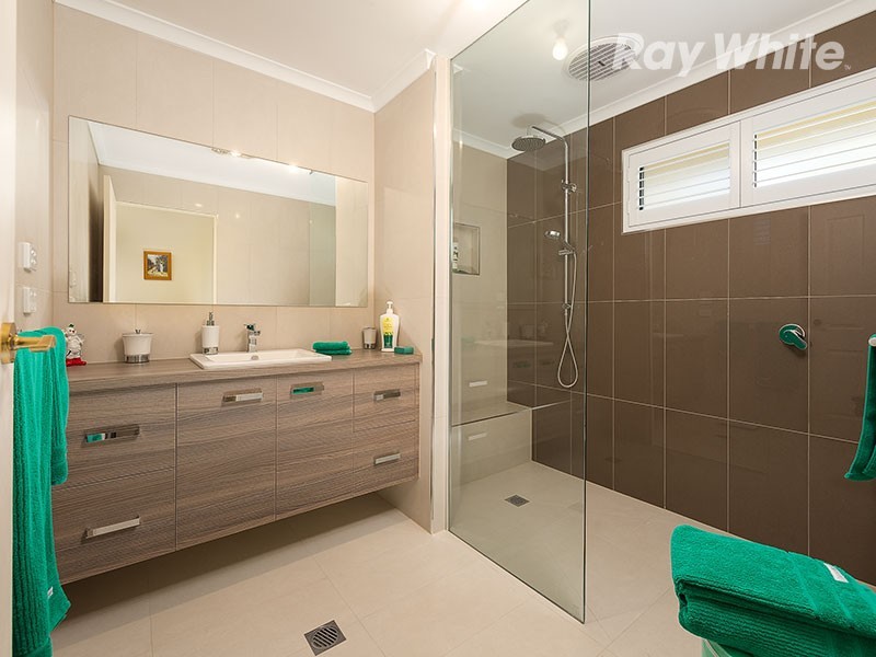 5 Barook Place, Springdale Heights NSW 2641