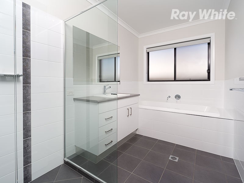 150 Pickworth Street, Thurgoona NSW 2640