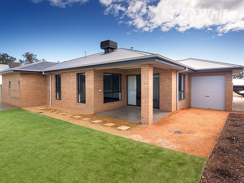 150 Pickworth Street, Thurgoona NSW 2640