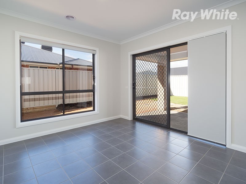 150 Pickworth Street, Thurgoona NSW 2640