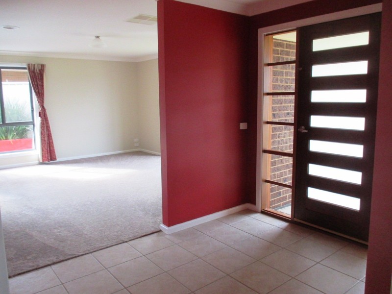 137 Newton Circuit, Thurgoona NSW 2640