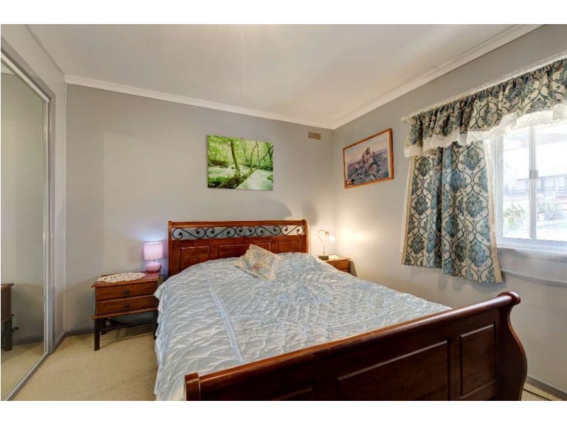 28 Waratah Crescent, West Albury NSW 2640