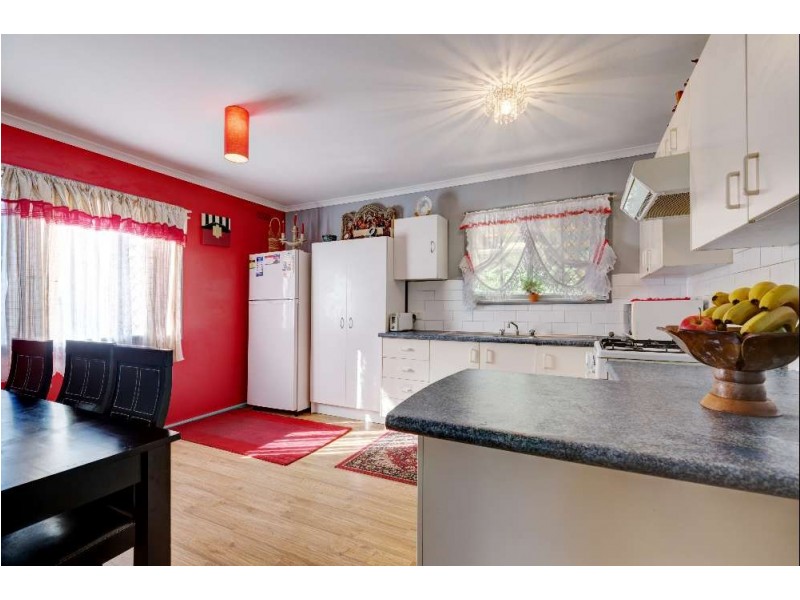 28 Waratah Crescent, West Albury NSW 2640