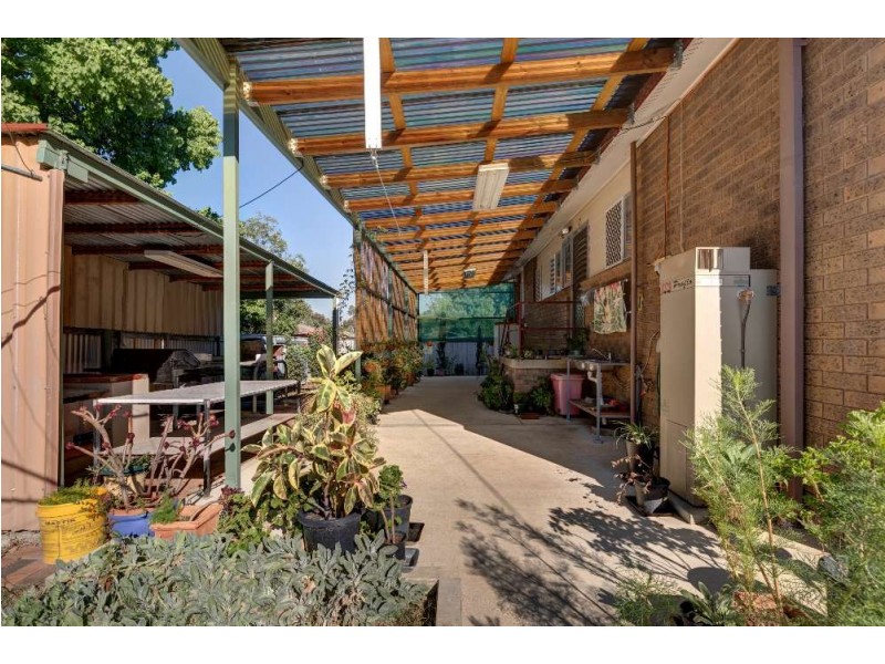 28 Waratah Crescent, West Albury NSW 2640