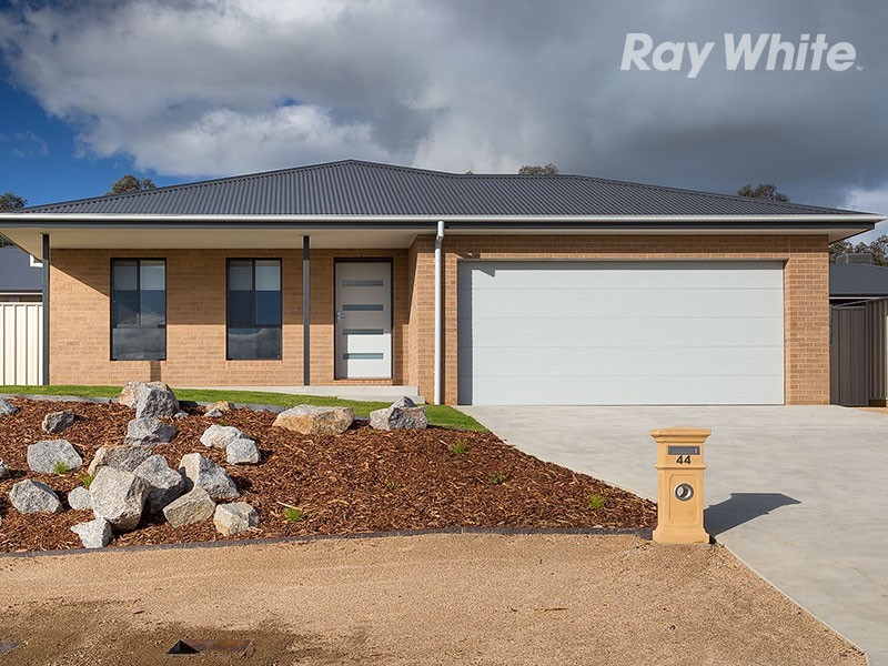 44 Felstead Circuit, Thurgoona NSW 2640