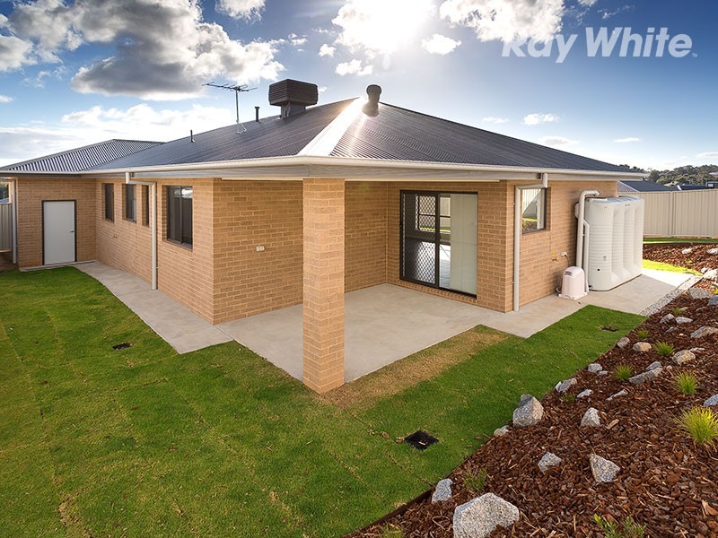 44 Felstead Circuit, Thurgoona NSW 2640