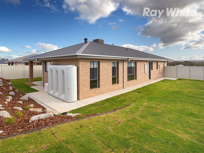 44 Felstead Circuit, Thurgoona NSW 2640