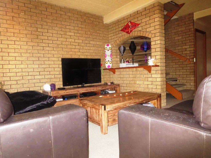 8/413 Bevan Street, Lavington NSW 2641
