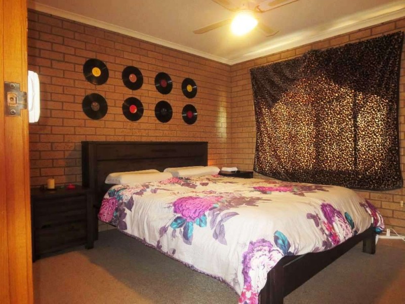 8/413 Bevan Street, Lavington NSW 2641