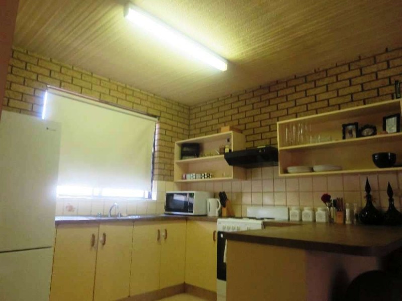 8/413 Bevan Street, Lavington NSW 2641