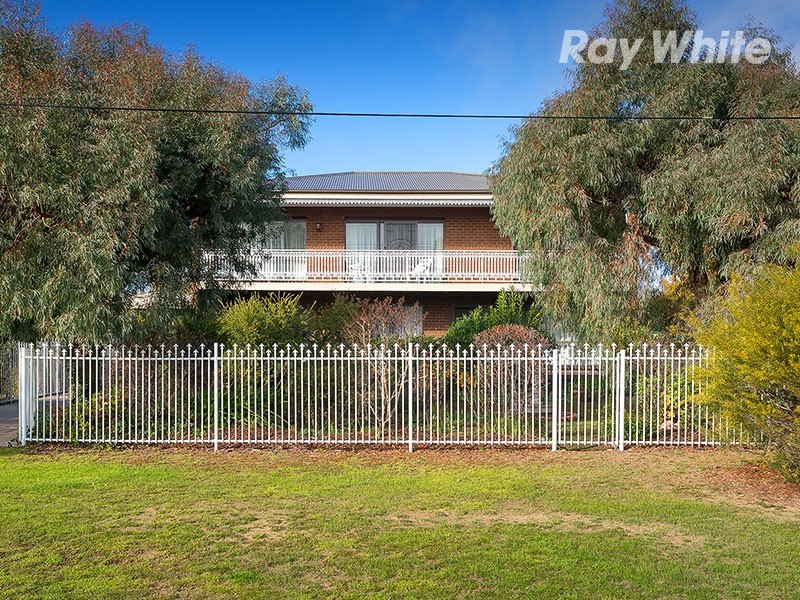 143 Dight Street, Jindera NSW 2642