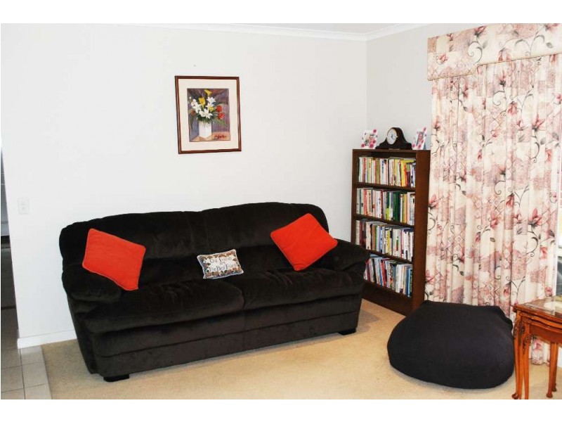 15 Dillagar Place, Springdale Heights NSW 2641