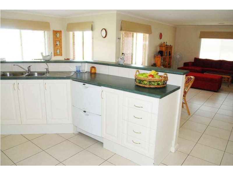 15 Dillagar Place, Springdale Heights NSW 2641