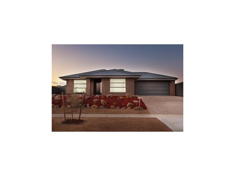 45 Riverboat Drive, Thurgoona NSW 2640