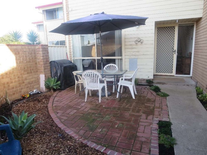 3/429 Griffith Road, Lavington NSW 2641