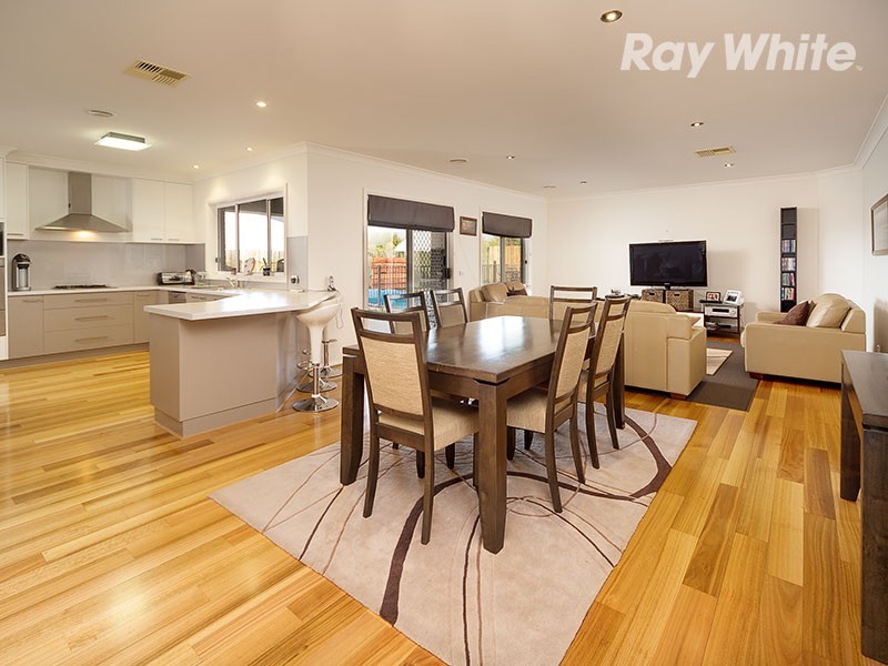 17 Treecreeper Street, Thurgoona NSW 2640