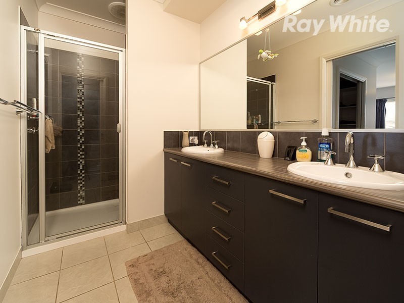 17 Treecreeper Street, Thurgoona NSW 2640