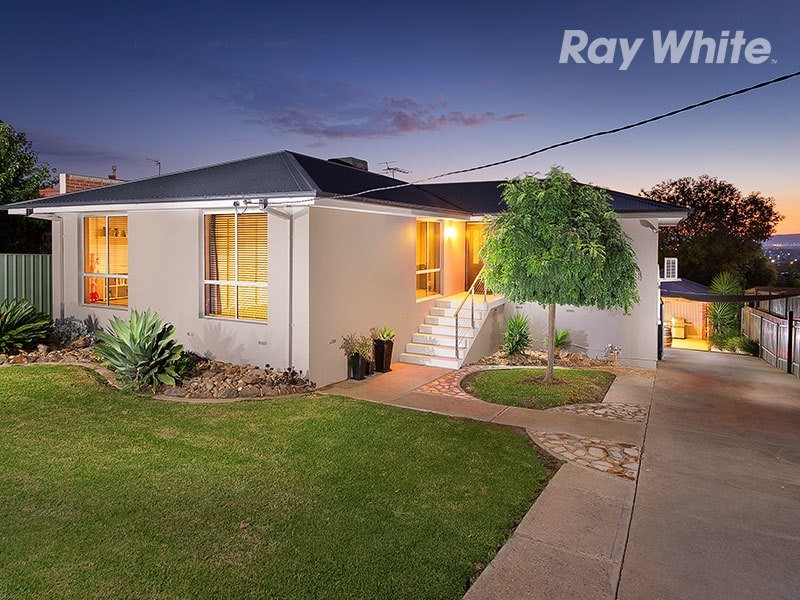287 Highview Crescent, Lavington NSW 2641