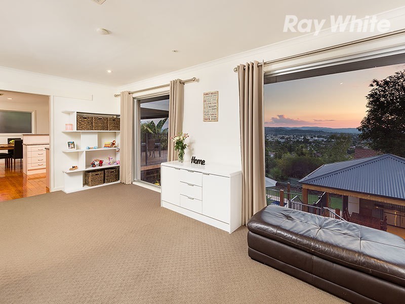 287 Highview Crescent, Lavington NSW 2641