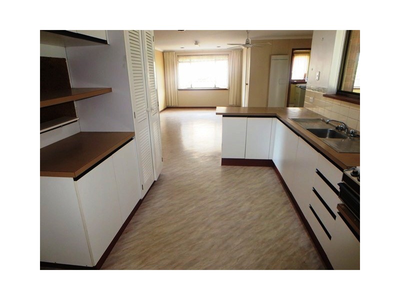 17 Buronga Drive, Springdale Heights NSW 2641