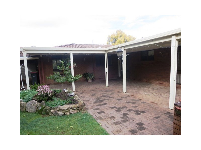17 Buronga Drive, Springdale Heights NSW 2641