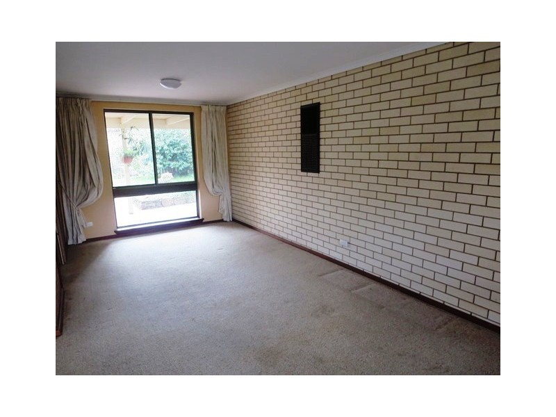 17 Buronga Drive, Springdale Heights NSW 2641