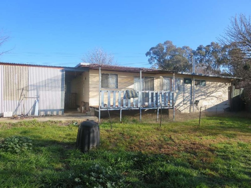 85 Howlong Road, Burrumbuttock NSW 2642