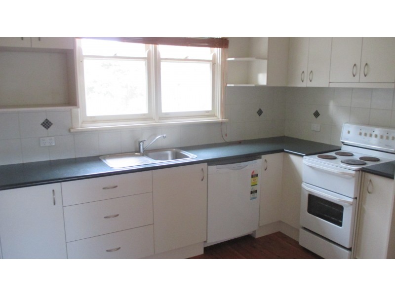 392 Union Road, Lavington NSW 2641