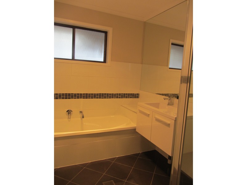 517 Nagle Road, Lavington NSW 2641