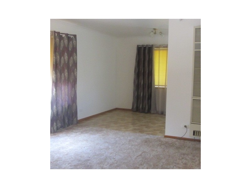 2/381 Dick Road, Lavington NSW 2641