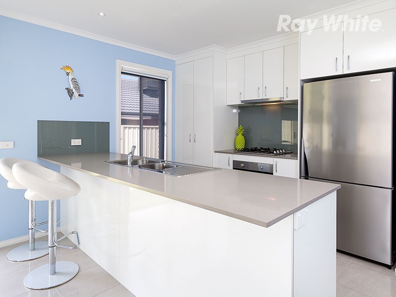 17 Bartleson Place, Hamilton Valley NSW 2641