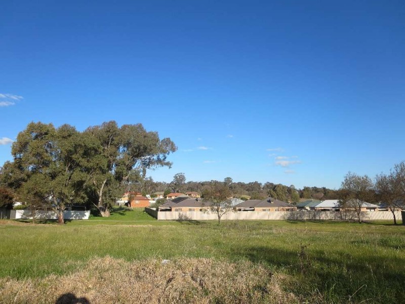 6 Mulga Place, West Albury NSW 2640