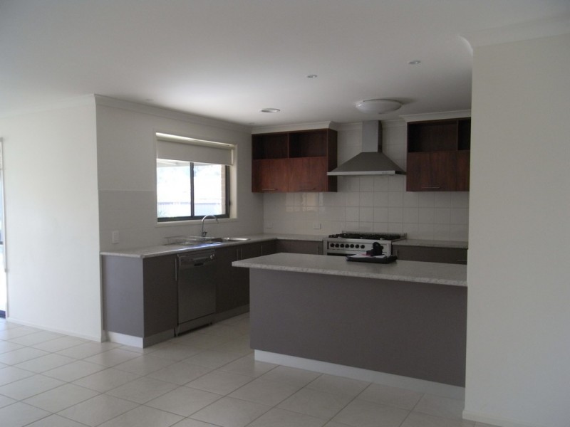 127 Bank Street, Howlong NSW 2643