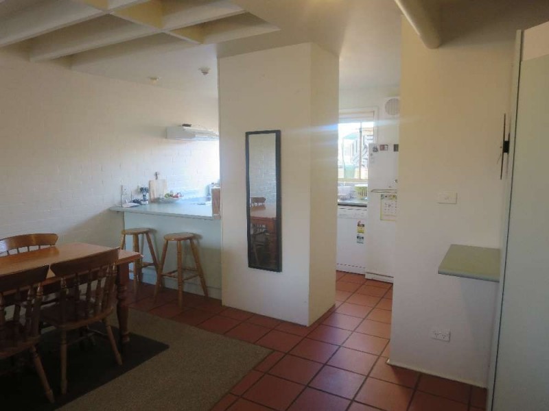 3/429 Griffith Road, Lavington NSW 2641