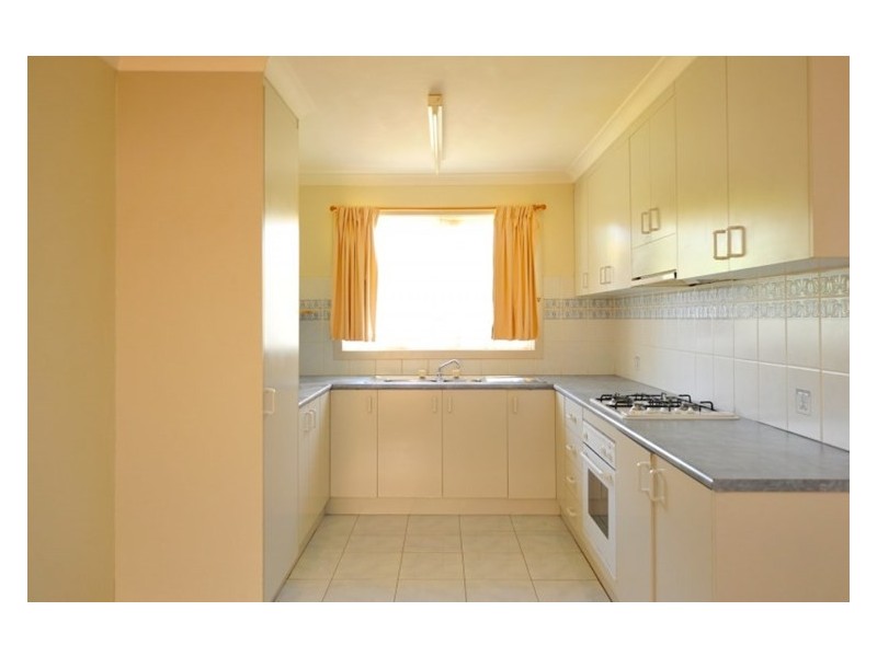 33 Larmer Street, Howlong NSW 2643