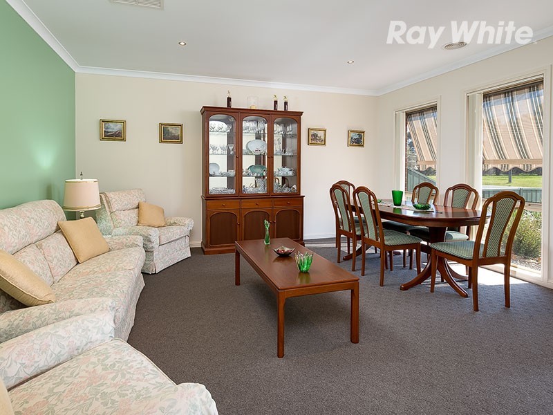 158 Kennedy Street, Howlong NSW 2643