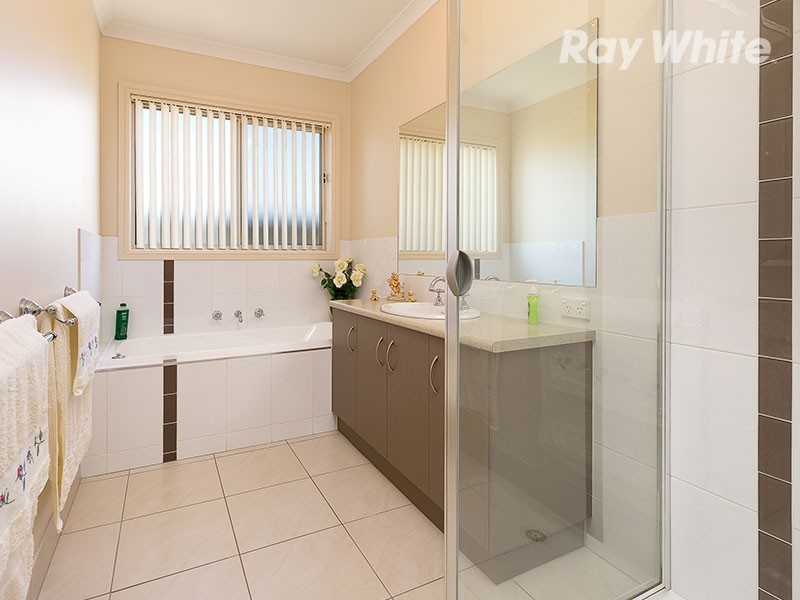 158 Kennedy Street, Howlong NSW 2643
