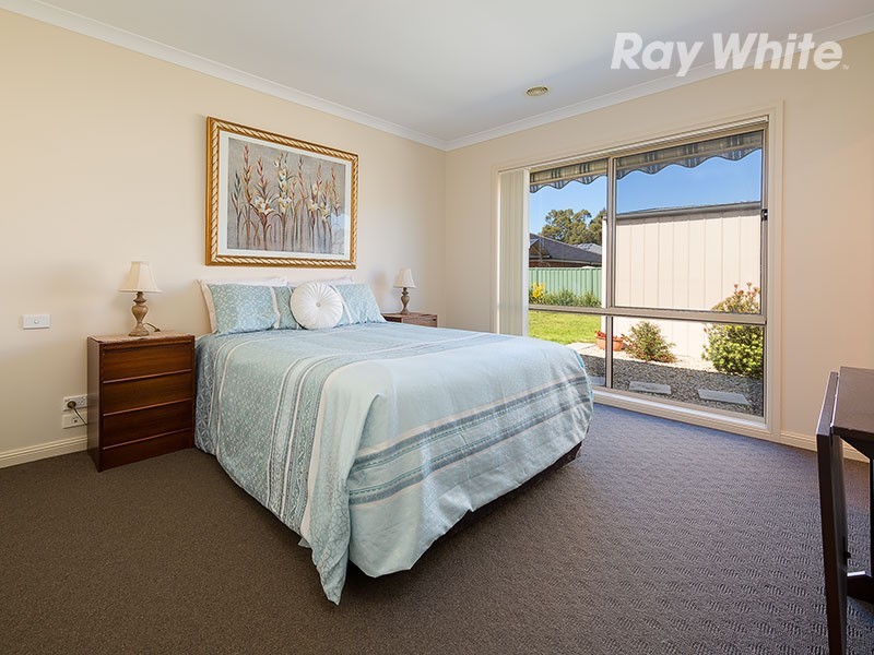 158 Kennedy Street, Howlong NSW 2643