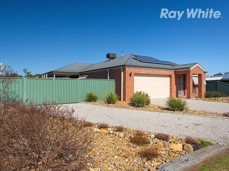 158 Kennedy Street, Howlong NSW 2643
