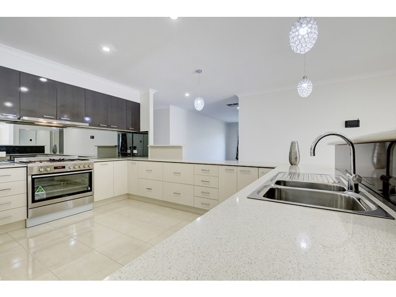 639 Storey Street, Springdale Heights NSW 2641