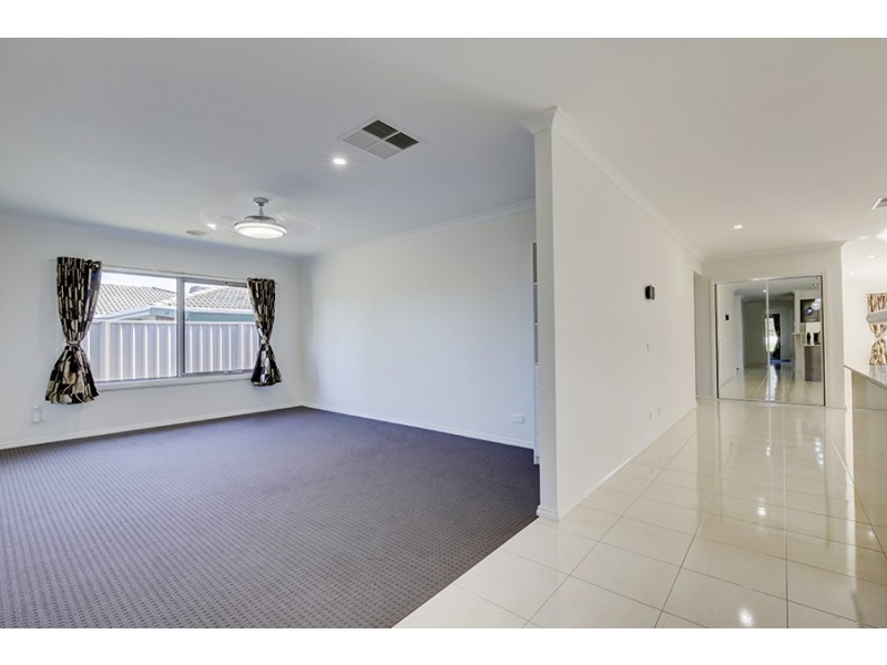 639 Storey Street, Springdale Heights NSW 2641