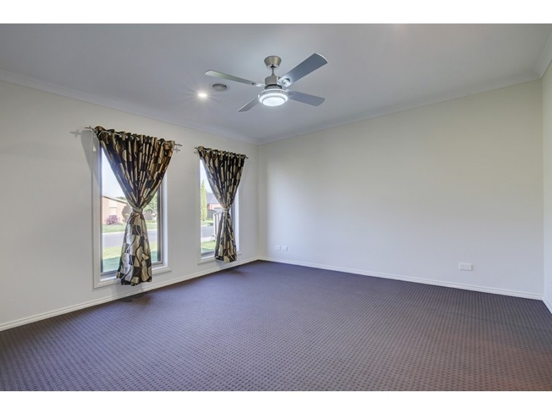 639 Storey Street, Springdale Heights NSW 2641