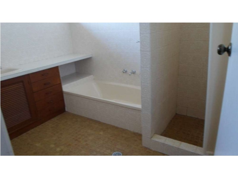 307 Vickers Road, Lavington NSW 2641