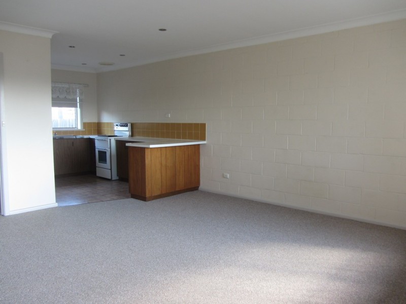 307 Vickers Road, Lavington NSW 2641