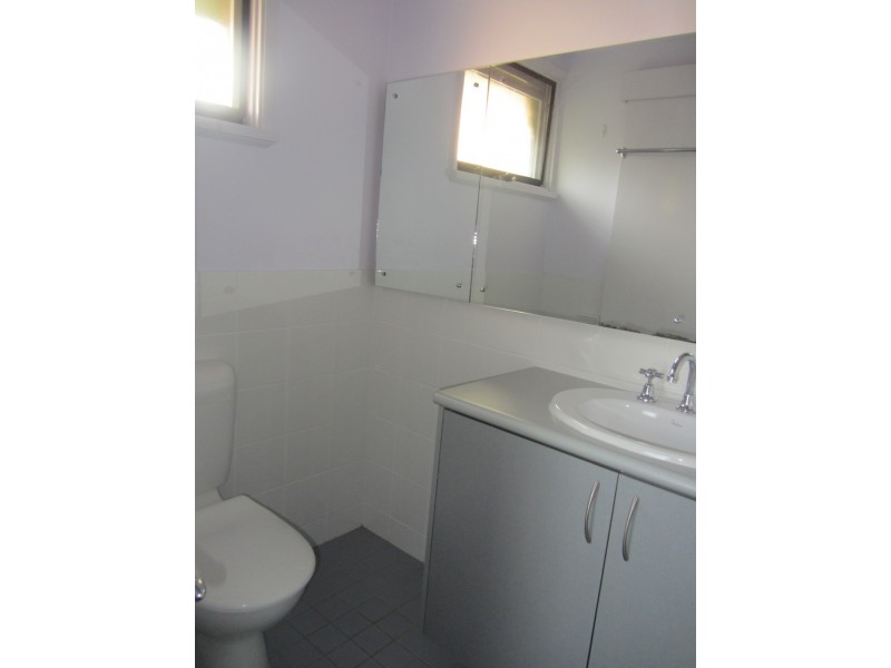 1/782 St James Crescent, Albury NSW 2640