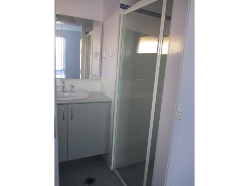 1/782 St James Crescent, Albury NSW 2640