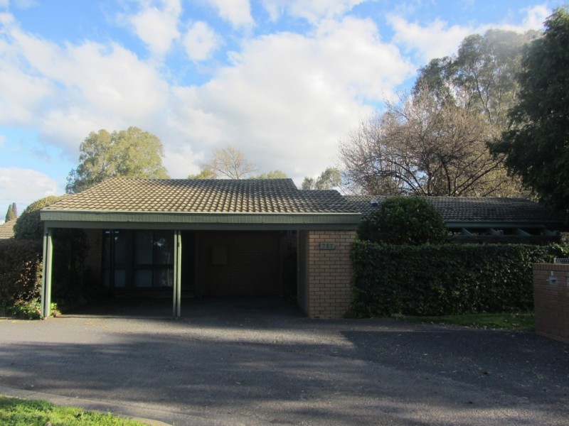 1/782 St James Crescent, Albury NSW 2640